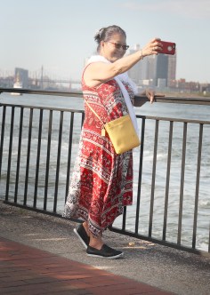 IMG_9044 east river promenade