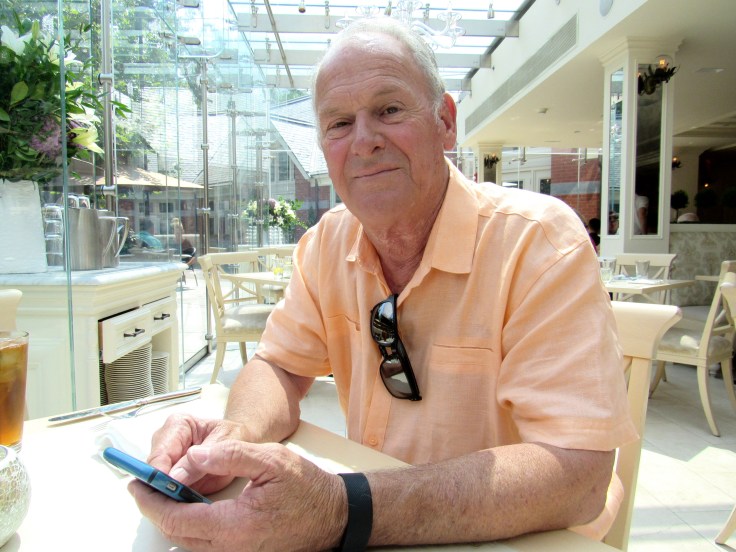 IMG_9210 530Sx glass wall