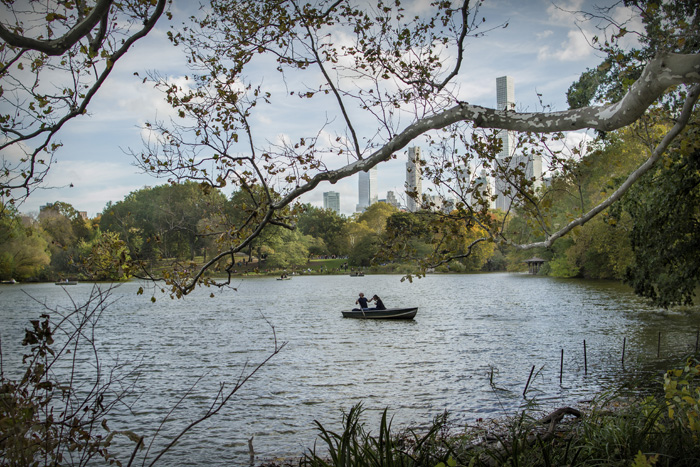 20171028 IMG_6747 7D couple on the lake small