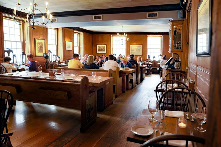 20180922 IMG_4538 7D FT dining hall sm