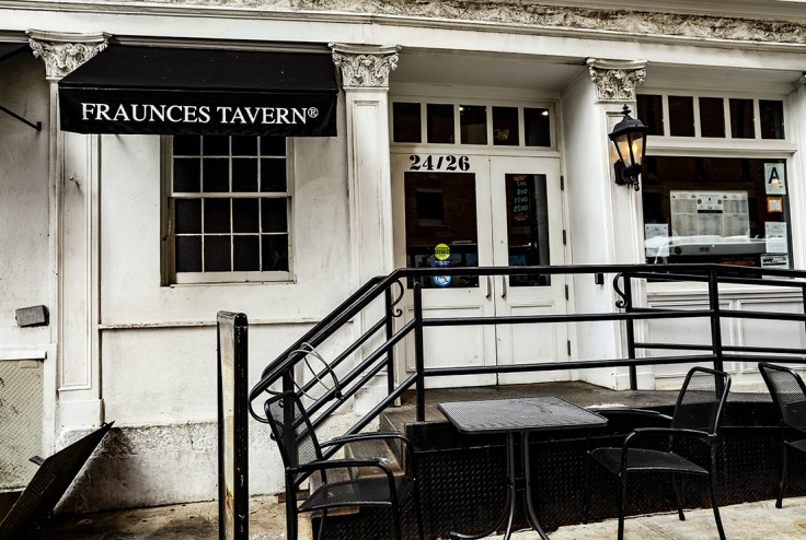 20180922 IMG_4561 7D fraunces tavern back entrance sm